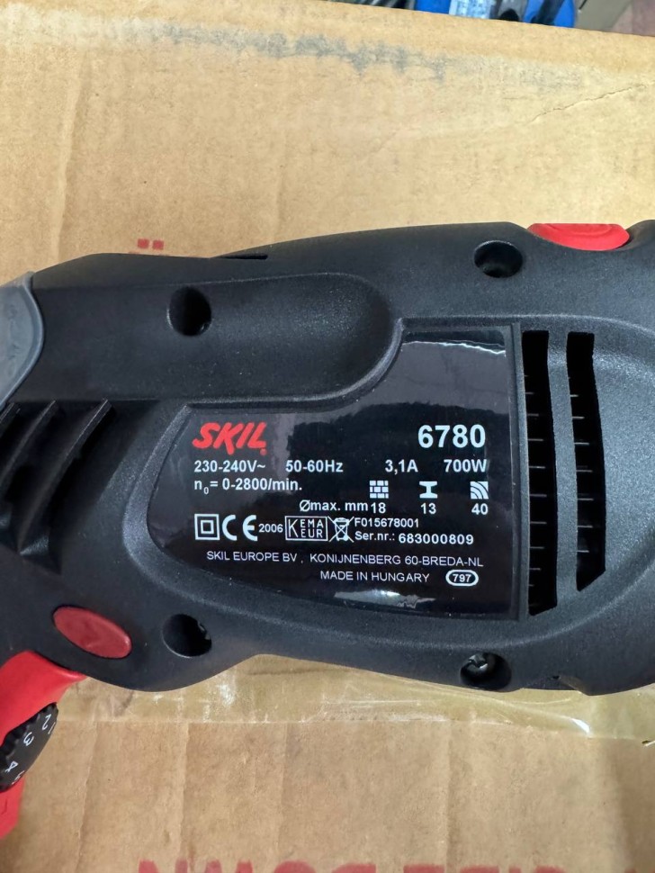 Дрель ударная F015678001 SKIL 6780