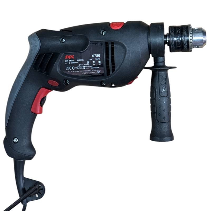 Дрель ударная F015678001 SKIL 6780